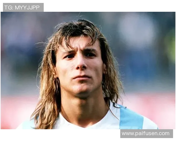 哪些著名足球球星曾以飘逸长发造型在绿茵场上留下经典身影 哪些著名足球球星曾以飘逸长发造型在绿茵场上留下经典身影