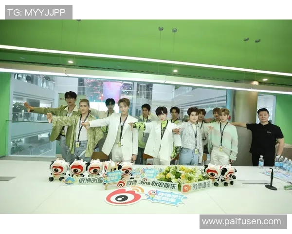 足球巨星闪耀舞会之夜豪华盛宴，明星与球迷共舞绽放绚丽风采